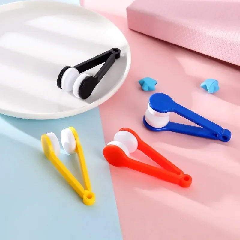 New Creative Two-Side Glasses Brush Soft Microfiber Spectacles Cleaner Glasses Cleaner Rub Eyeglass Cleaning Brush Wiping Tool